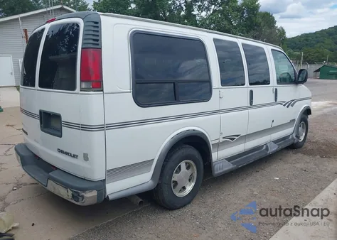 2000 Chevrolet Express Upfitter Pkg. из США, поврежденный, VIN 1GBFG15R4Y1275657